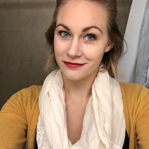 Meet your Posher, Lauren